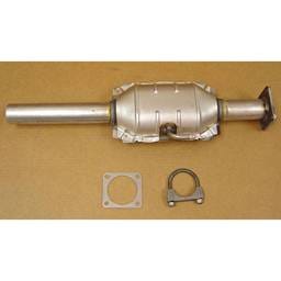 Omix Catalytic Converter Kit with Hardware - 17601-05