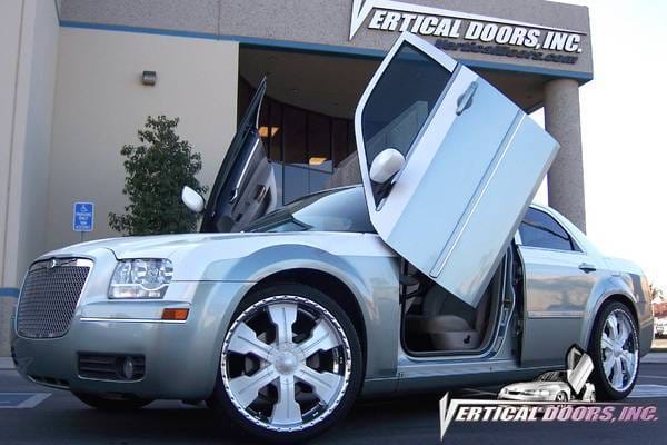 Chrysler 300 VDI Vertical Lambo Door Hinge Kit - Direct Bolt On - VDCCRY3000409