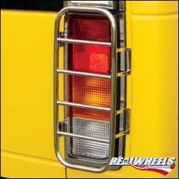 Hummer H3 RealWheels Taillgiht Guards - Stainless Steel - Pair - RW306-1-A0103