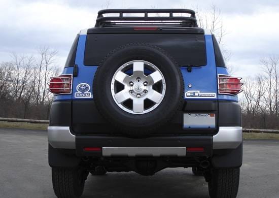 Toyota FJ Cruiser RealWheels Taillgiht Guards - Polished Stainless Steel - Pair - RW306-1-T0202