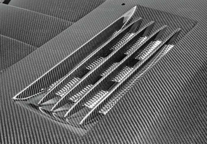 Ford Mustang Seibon SS Style Carbon Fiber Hood - HD0506FDMU-SS thumbnail 3