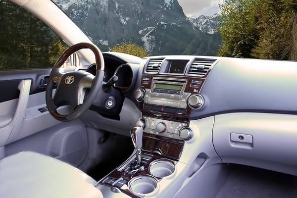Toyota Highlander Sherwood 2D Flat Dash Kit