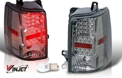 Jeep Grand Cherokee WinJet LED Taillight - Chrome & Smoke - WJ20-0147-02