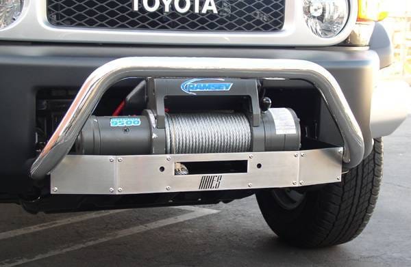 Toyota FJ Cruiser Aries Retriever Guard Center