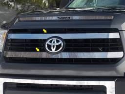 TOYOTA TUNDRA 2/4dr QAA Stainless 2pcs Grille Accent SG14145