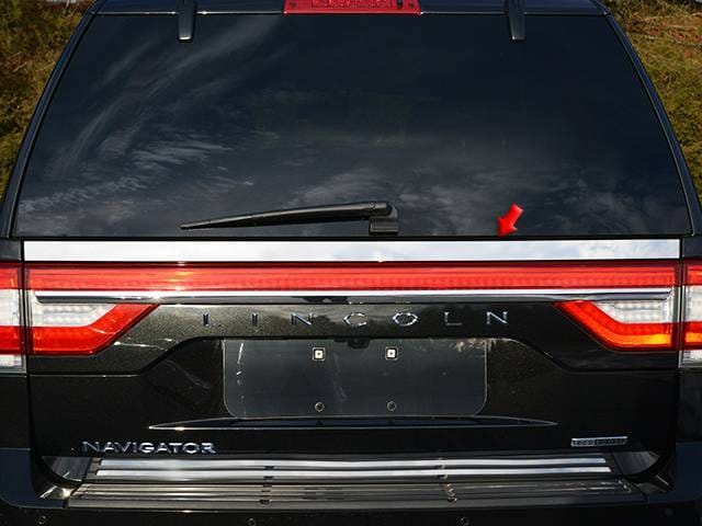 LINCOLN NAVIGATOR 4dr QAA Stainless 1pcs License Plate Bar Accent LB55655