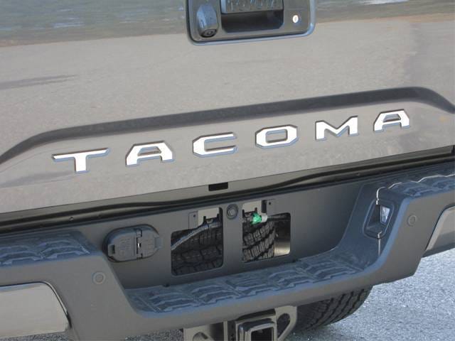 TOYOTA TACOMA 2/4dr QAA Stainless 6pcs Graphic/Logo/emblem SGR16175
