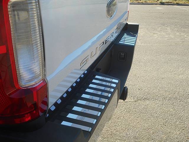 F-250 and F-350 SUPER DUTY 2dr QAA Stainless 18pc Rear Bumper Trim BI57320