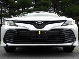TOYOTA CAMRY 4dr QAA Stainless 1pcs Grille Accent SG18130