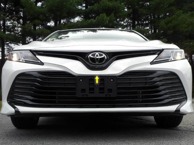 TOYOTA CAMRY 4dr QAA Stainless 1pcs Grille Accent SG18130