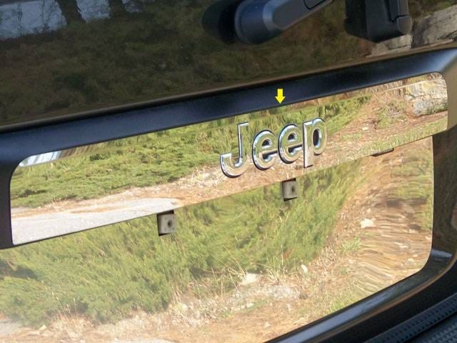 JEEP LIBERTY 4dr QAA Stainless 1pcs License Plate Bar Accent LB48070
