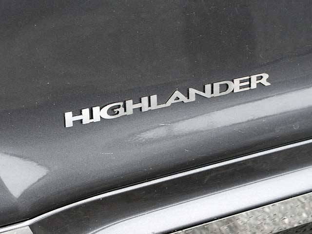 TOYOTA HIGHLANDER 4dr QAA Stainless 2pcs Graphic/Logo/emblem SGR28111
