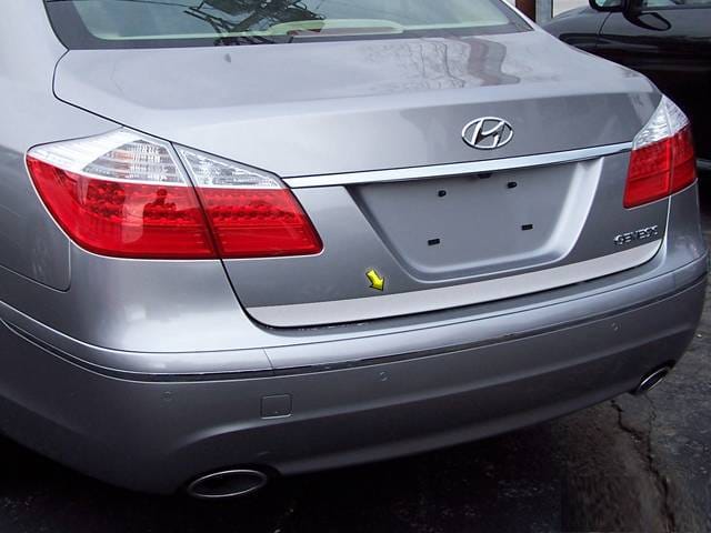 Fits Hyundai GENESIS 4dr QAA Stainless 1pcs Rear Deck Accent RD29345