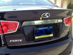KIA FORTE 4dr QAA Stainless 1pcs License Plate Bar Accent LB10811