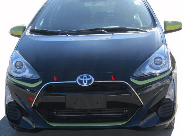 TOYOTA PRIUS C 4dr QAA Stainless 3pcs Grille Accent SG12705
