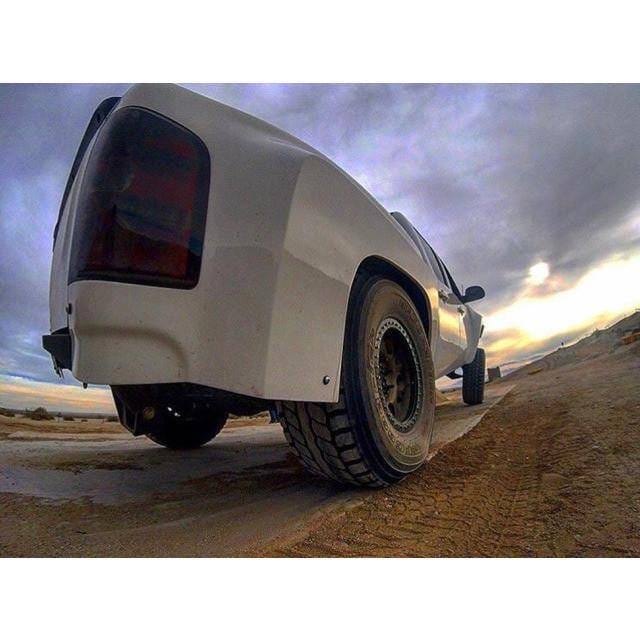Chevrolet Silverado 4.5" Flare 2" Rise Body Kit- Bedside Fenders AFC 107