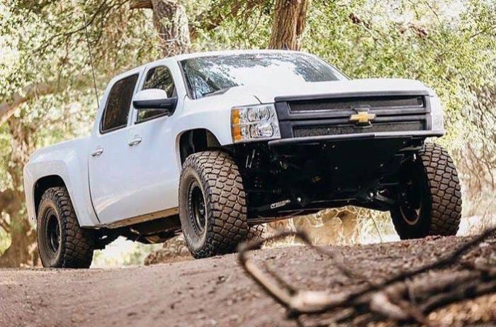 Chevrolet Silverado 2" Flare 1" Rise Adv Fiber Body Kit- Fenders AFC 131