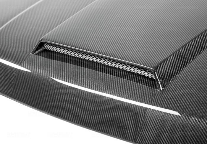 Land/Range Rover TM Seibon Carbon Fiber Body Kit- Hood!!! HD0512LRRRS-TM thumbnail 3
