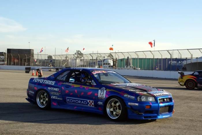 Nissan Skyline DS Seibon Carbon Fiber Body Kit- Hood!!! HD9901NSR34-DS