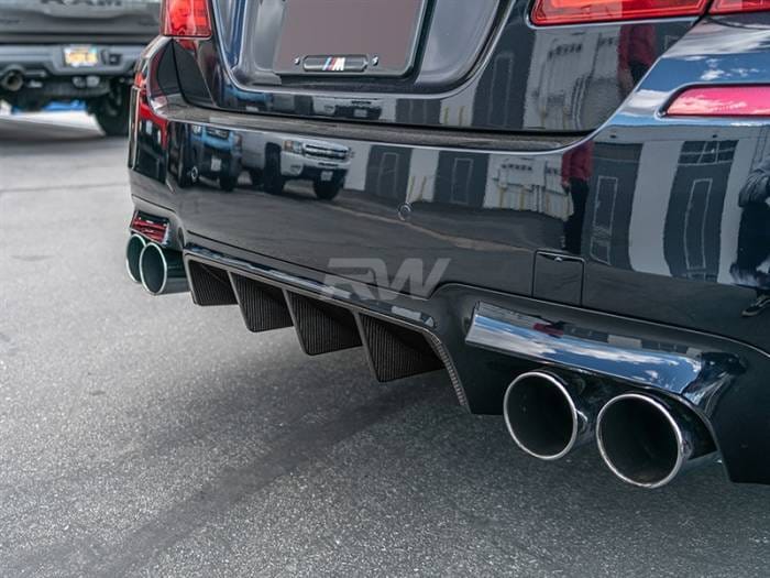 BMW F10 M5 Type I Carbon Fiber Center Diffuser bmwf10047 thumbnail 3
