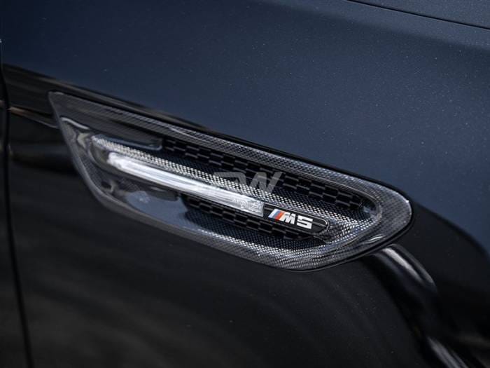 BMW F10 M5 Carbon Fiber Fender Grilles bmwf10031 thumbnail 3