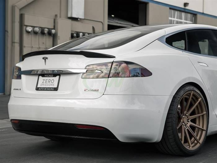 Tesla Model S Revo Style CF Trunk Spoiler Tesla04
